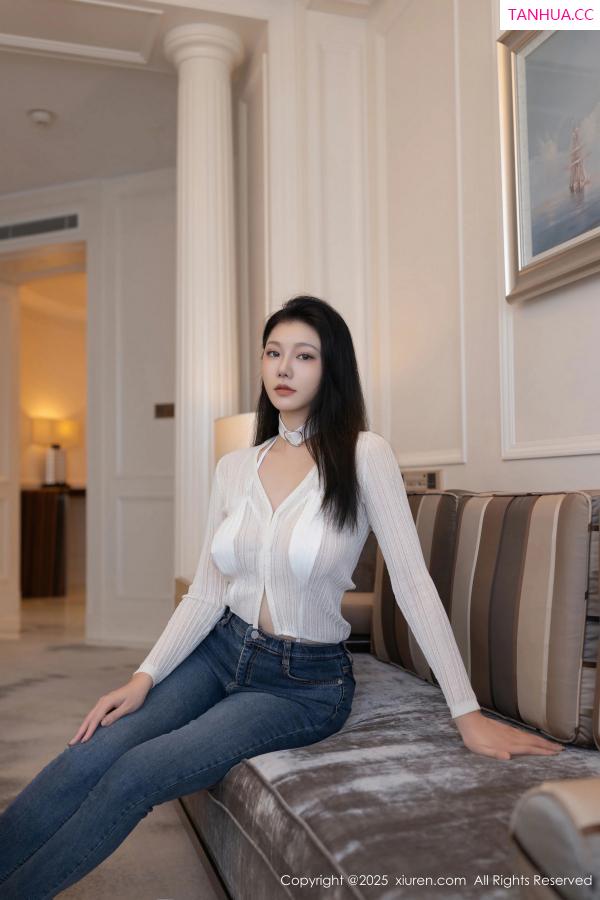 安然Maleah  [XiuRen]高清写真图 2025.02.18 No.9900 安然anran 丝袜美腿第4张图片